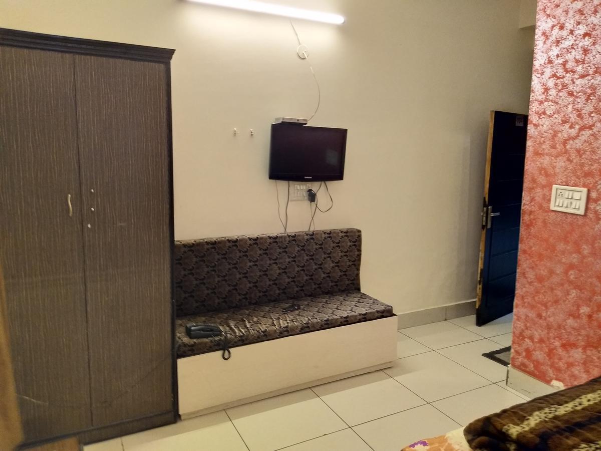 Jhilmil Dhaba Hotel Sonipat Luaran gambar