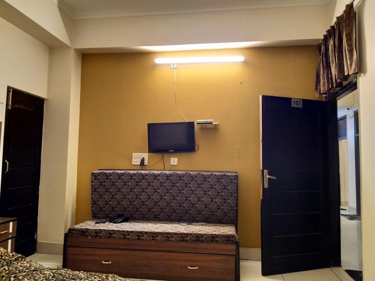Jhilmil Dhaba Hotel Sonipat Luaran gambar