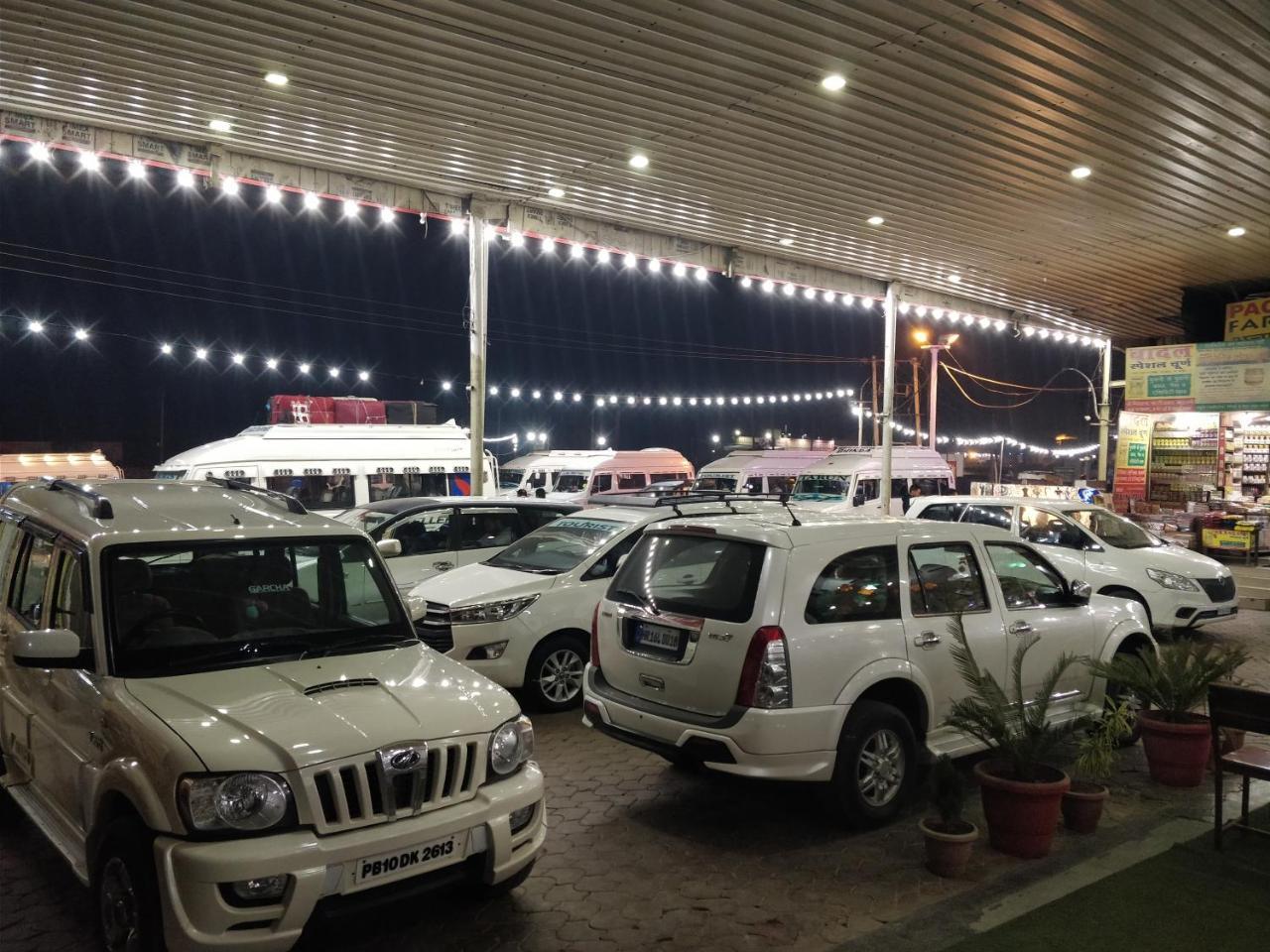Jhilmil Dhaba Hotel Sonipat Luaran gambar